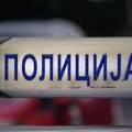 U sudaru kombija i taksi vozila kod Sremske Mitrovice povređeno 18 osoba