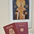 Ponosni na srpski pasoš