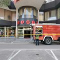 Vatra buknula u kuhinji: Ponovo izbio požar u hotelu "Bosna" u Banjaluci, vatrogasci na terenu
