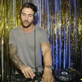 „Ne znam da li ću se ikada vratiti ovde“: Čuvenog britanskog DJ-a napala banda sa „kalašnjikovima“ u Brazilu