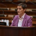 Brnabić: Bilo bi politički pogubno da Vučić podnese ostavku, mada ga ljudski razumem