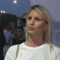 Supruga Ivana Matovića na protestu u Kraljevu: Ovo je jedna farsa i ogromna nepravda