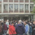 Roditelji đaka Jovine gimnazije: Učenici se od septembra ne školuju, već preživljavaju
