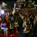 BLOG UŽIVO Studenti sve bliže Trgu Republike: Spektakularne scene iz Bulevara kralja Aleksandra, kolona dočekana uz vatromet i…