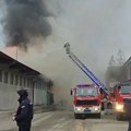 Veliki požar izbio u industrijskoj zoni u Novom Pazaru