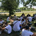 SNS pešaci ponovo noće u OŠ „Petar Kočić“ u Inđiji
