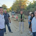 PAVLOVIĆ OBIŠAO RADOVE U SUVOM DOLU: Ulica Maršala Tita dobija novi izgled, u planu i druge ulice i kružni tok