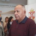Grupa zaposlenih u Domu zdravlja Niš upala u kancelariju direktora te ustanove Milorada Jerkana, traže njegovu hitnu ostavku…