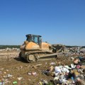 Gorelo smeće na deponiji u Jovanovcu