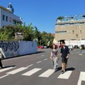 Balkan i saobraćaj: Pet neobičnih rešenja na ulicama, zebra od zida do zida i mostovi do livade