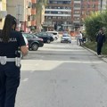 Pucnjava na Aleksića mostu, upucane tri osobe (VIDEO)