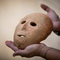 Retka i misteriozna, samo 15 sličnih maski pronađeno u celom svetu: Otkrivena 9.000 godina stara kamena maska