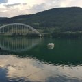 „Bez pravnog osnova i procedura“: Zbog čega je zatvoren objekat Crvenog krsta na jezeru Gazivode?