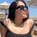 (Foto) trudna Milica madnić: Pozirala na plaži u kupaćem, stomak u prvom planu