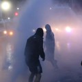 Ponovo drama na ulicama: Treću noć zaredom neredi u Severnoj Irskoj