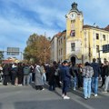 Gimnazijalci iz Niša protestovali u znak podrške Dijani Hrki
