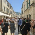Grčka ukinula provjere za britanske turiste, hoće li i Hrvatska?