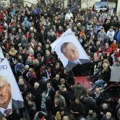 Radikali idu samostalno na izbore: SRS predala izbornu listu