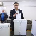 Zatvorena birališta u Hrvatskoj: HDZ relativni pobednik, nedovoljno za formiranje vlade