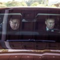 Putin poklonio još jednog "aurusa": Predsednik Rusije provozao Kim Džong Una u moćnoj limuzini (video)