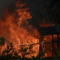 Veliki požar u Kikindi: Gori fabrika FOTO