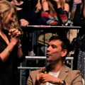 Anđelka Prpić u zanosu sa mužem, baš se opustila: Nina Badrić počela koncert, glumica se potpuno prepustila