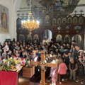 Deca predškolskog i školskog uzrasta Azbresničke parohije prisustvovala liturgiji