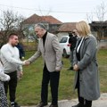 Predstavnici Srpske liste posetili osmočlanu porodicu Jović u Ranilugu