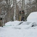 Snežna oluja na severoistoku SAD: 650.000 ljudi bez struje, hiljade letova otkazano (FOTO)