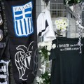 Horor! Ubijen navijač PAOK-a: Napadači napravili sačekušu i izboli mladića nasred ulice, sumnja se na navijački obračun