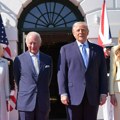 Prva britanska državna poseta Americi posle skoro 20 godina: Tramp sa Melanijom dočekao kralja Čarlsa i kraljicu Kamilu (foto)…
