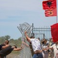 Demonstranti u Albaniji srušili ogradu oko gradilišta Trampovog zeta