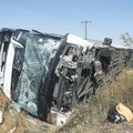 Poginulo četvoro grčkih državljana, 49 putnika povređeno