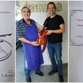 Fakultet umetnosti u Nišu dobio na poklon violinu ručne izrade violinara Mirka Vukeljića iz Doboja