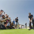 Luštica bej nastavlja da razvija prvi golf teren u Crnoj Gori – Prvi zamah palicom napravio Geri Plejer