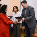 Uručeni ugovori o donaciji plastenika za 34 poljoprivredna gazdinstva