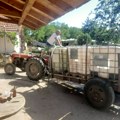 Borovac: Bazeni nam prelivaju ali vodu nemamo zbog pumpe