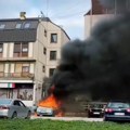Goreo je auto u Ulici Dragoslava Srejovića