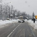 Obilne snežne padavine u Prijepolju: Sva mehanizacija na terenu, glavne saobraćajnice prohodne, čiste se putevi do…