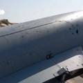 Ово је дрон обеорен изнад ормуза: Иран приказао остатке летелице (ВИДЕО)
