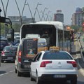Ispod Brankovog mosta u Beogradu osvanuo cvet Srebrenice