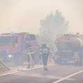 Veliki požar na popularnom letovalištu Objekti u grotlu plamena, vlasti izdale upozorenje ljudima: Celo područje nadleću…