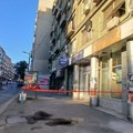 "Pažnja, opasnost!" Pala terasa u centru Beograda. Telegraf na licu mesta, evo šta smo zatekli.