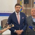 Ministar Đerlek: potrebne su konkretne mere kako bi se poboljšao položaj Roma u Srbiji