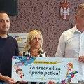 Kompanija Balkan Bet donirala školski pribor za decu bez roditeljskog staranja pod starateljstvom u Pirotu