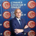Jekić: „Čestitam Vučiću na izveštaju Freedom house-a, Srbija je autokratizujući hibrid!“