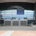 Visoke plate i benefiti evropskih poslanika