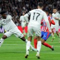 Haos posle derbija - madrđani besne zbog "smešnog" penala! Šokantna objava Real Madrid TV: Prljava, odvratna liga! Trebalo…