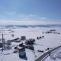 U srpskom Sibiru temperature idu i do minus 42: Đaci iz sela na Pešteru svaki dan putuju po 10km do škole