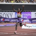 Spektakl u maratonu, Kenijka u poslednjim metrima do zlata